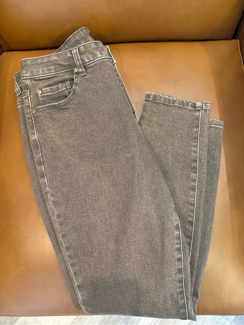 d. jeans Women's Skinny Washed Gray Jeans